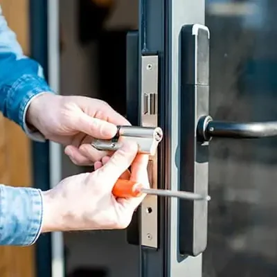 Locks-In-Mobile-Locksmith-3